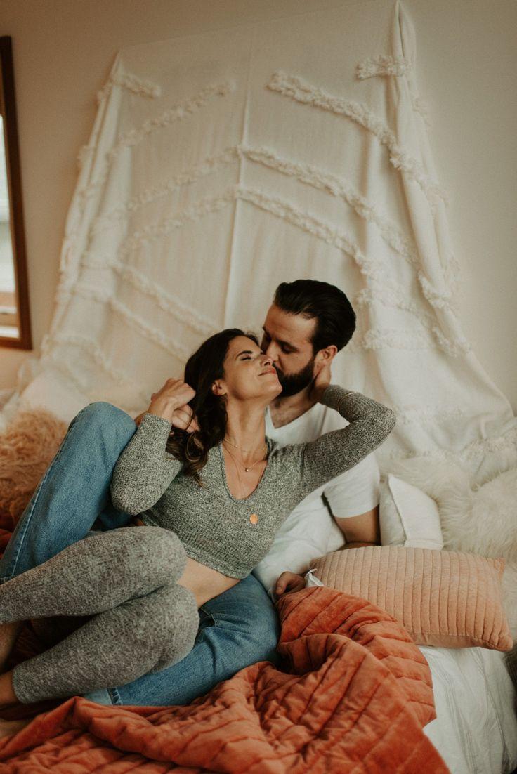 19 Couple Anniversary Photoshoot Ideas To Try This Weekend