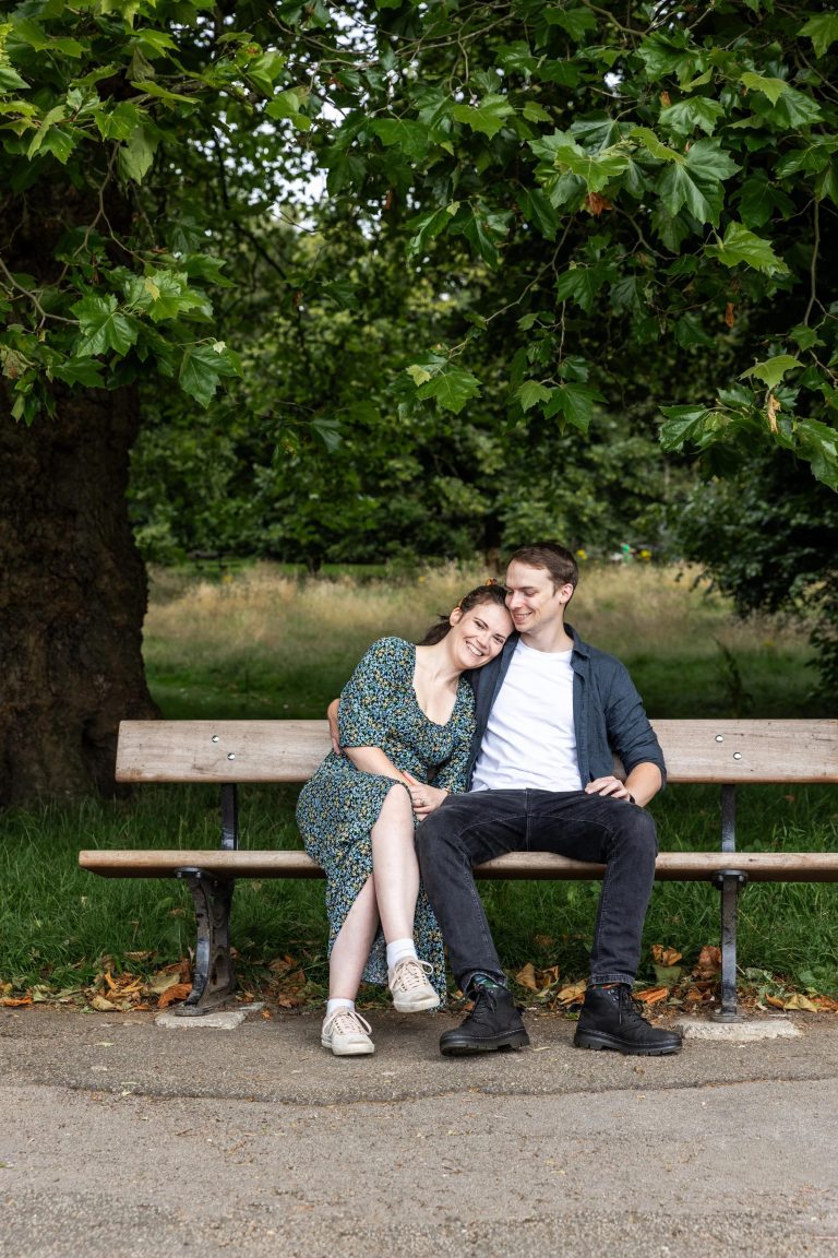 22 Couple Poses Ideas To Spend Quality Time Together