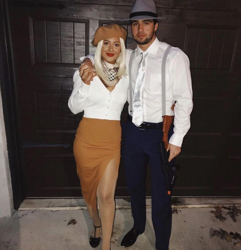 19 Costume Couple Ideas To Strengthen Your Relationship