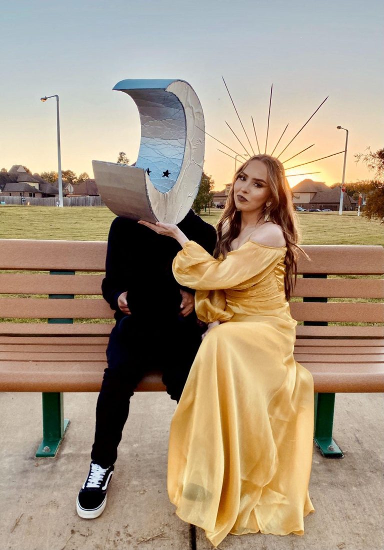18 Couple Costume Ideas Unique To Keep The Romance Alive