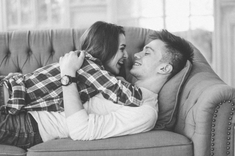18 Couple Studio Photoshoot Ideas To Keep The Romance Alive