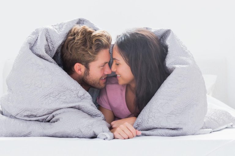 19 Couple Private Picture Ideas To Try This Weekend